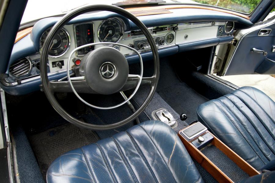 Торпедо Mercedes-Benz 280 SL (W113) 1970 года  (EU) (фото 63 из 74)